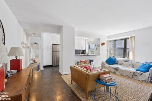 d302-417 Grand St, New York, NY, 10002-4876 | Card Image