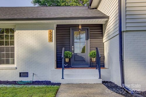 5900 Oakwielde Ct, Mint Hill, NC, 28227-5217 | Card Image