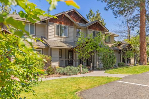 5029 Falcon Dr, Klamath Falls, OR, 97601-9155 | Card Image