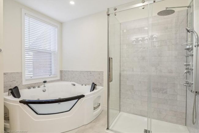 81 Erie Ave, House other with 3 bedrooms, 4 bathrooms and 2 parking in Hamilton ON | Image 10