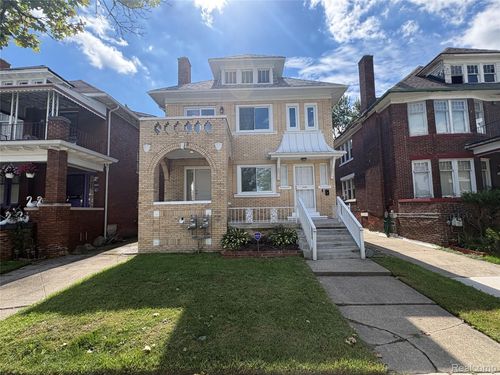 2475 Taylor St, Detroit, MI, 48206-2063 | Card Image