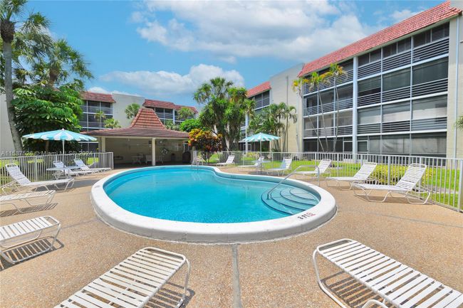 APT-202 - 3571 Inverrary Dr, Condo with 2 bedrooms, 2 bathrooms and null parking in Lauderhill FL | Image 13