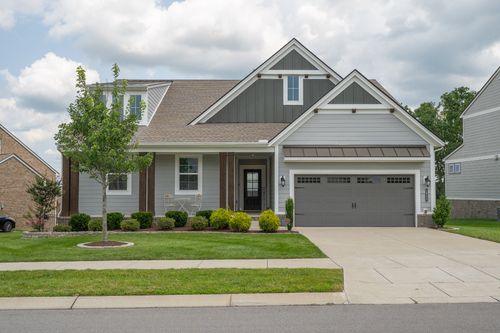 2069 Hedgelawn Dr, Lebanon, TN, 37090-1438 | Card Image