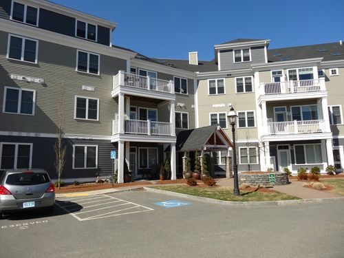 3008-39 Taylor Dr, Reading, MA, 01867-4623 | Card Image