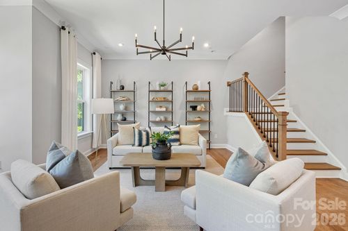 2543 Deacon Ave, Charlotte, NC, 28204-4354 | Card Image