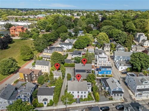 352 Spring Street, Newport, RI, 02840 | Card Image