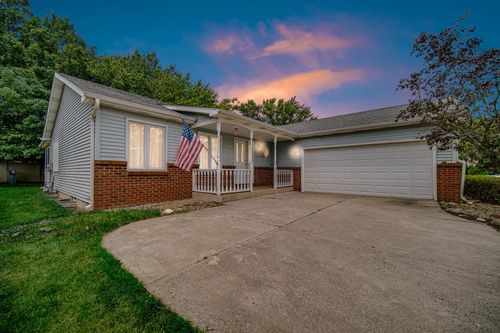 1736 Protsman Dr, Schererville, IN, 46375-2289 | Card Image