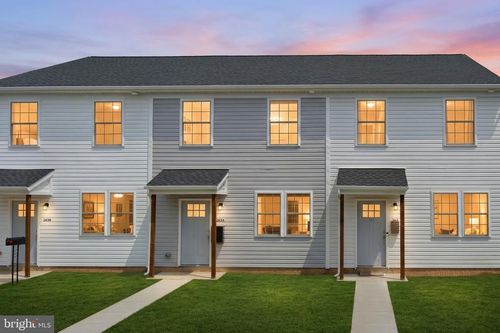 263 3rd St, HANOVER, PA, 17331-2330 | Card Image