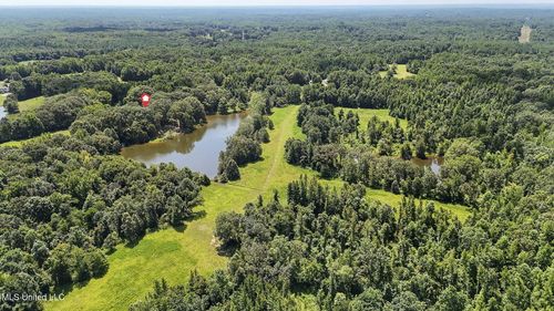 1761 Parks Place Rd, Como, MS, 38619-6821 | Card Image