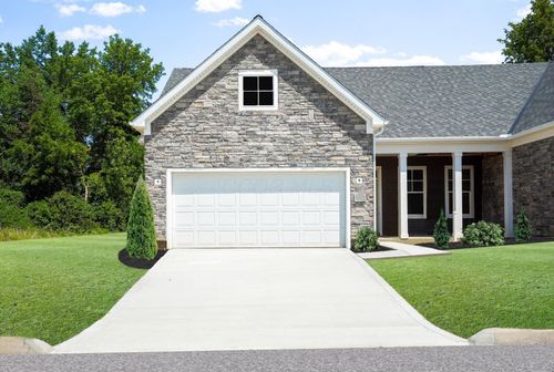 6052 Naughten Pond Dr, Columbus, OH, 43213-7312 | Card Image