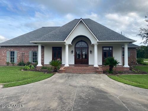 99 University Pl, Eunice, LA, 70535-6816 | Card Image