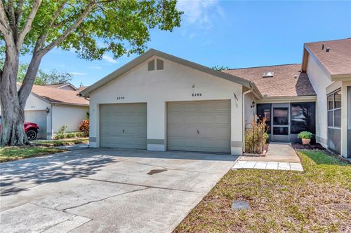 8206 Leafy Ct, PORT RICHEY, FL, 34668-1115 | Card Image