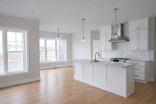 169 Revolution Way, Portsmouth, RI, 02871 | Card Image