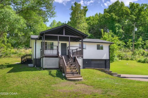 1411 Knapp Ct, Neosho, MO, 64850-2608 | Card Image