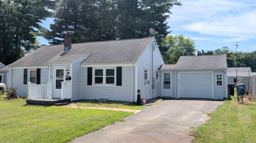 139 Crescent Dr, East Hartford, CT, 06118-2716 | Card Image