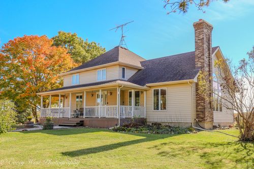 11N315 Mcgough Rd, Hampshire, IL, 60140-8522 | Card Image