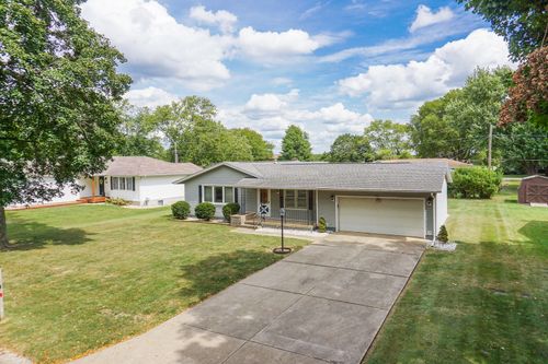 612 Oak St Street, Delavan, IL, 61734 | Card Image