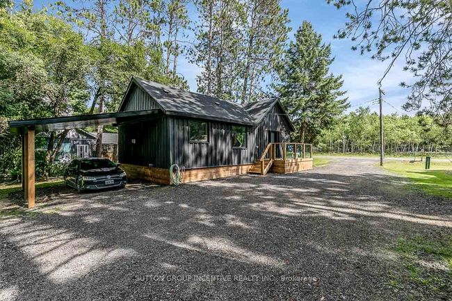 7216 County Rd 13, House other with 2 bedrooms, 1 bathrooms and 15 parking in Lisle ON | Image 4