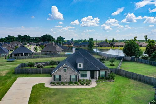 125 Livingston Dr, Bossier City, LA, 71112-2082 | Card Image
