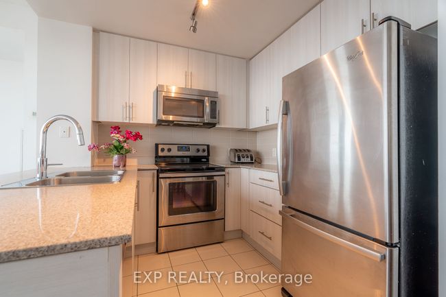 2008 - 3985 Grand Park Dr, Condo with 3 bedrooms, 2 bathrooms and 1 parking in Mississauga ON | Image 7