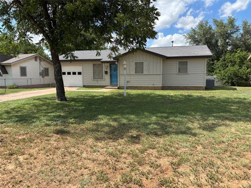 2902 S 23rd St, Abilene, TX, 79605-5950 | Card Image
