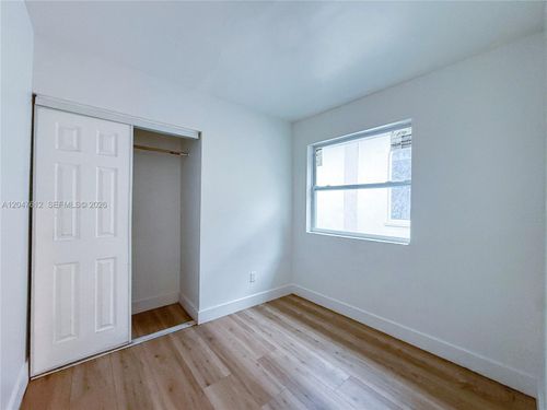 4-2 Sw 6th Ave, Dania Beach, FL, 33004-3213 | Card Image