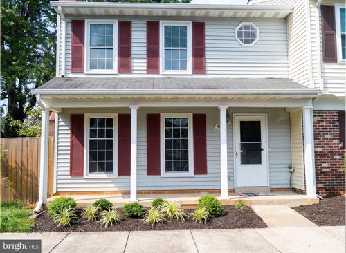 402 Forest Ct, WARRENTON, VA, 20186-2085 | Card Image