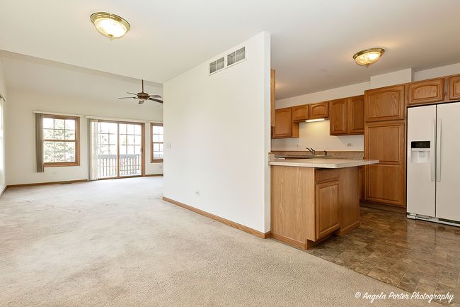 5832 Fieldstone Trl, Townhouse with 2 bedrooms, 4 bathrooms and 2 parking in MCHENRY IL | Image 4