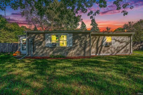 13915 Brick Rd, Granger, IN, 46530-9628 | Card Image