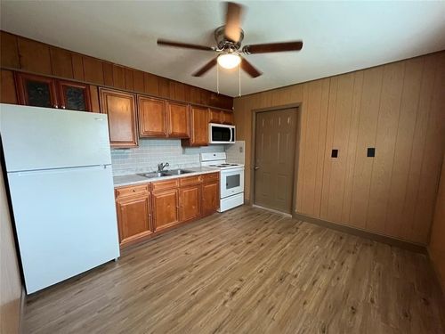 442 Avenue F Nw, Moore Haven, FL, 33471-2718 | Card Image