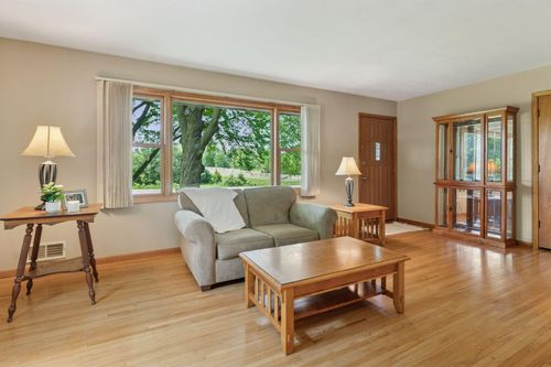 3092 County Road 24, Long Lake, MN, 55356-9631 | Card Image