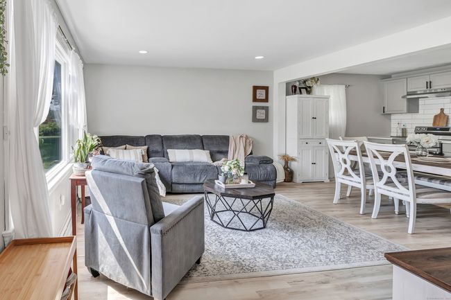 14 N Coe Ln, House other with 3 bedrooms, 2 bathrooms and null parking in Ansonia CT | Image 13