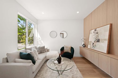 2412 Victoria Dr, Vancouver, BC, V5N5Y3 | Card Image