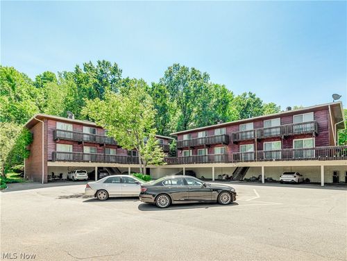 b-3-2550 Chamberlain Rd, Fairlawn, OH, 44333-4146 | Card Image