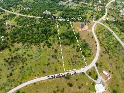 000 Mcallister Rd, Bastrop, TX, 78602 | Card Image