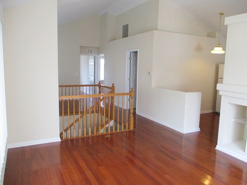 656 Rosehall Ln, Round Lake, IL, 60073-4267 | Card Image