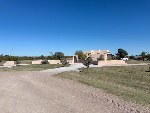 10554 Brenton Ct, Dodge City, KS, 67801-8400 | Card Image