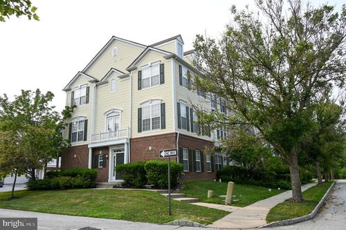 1910 Cavalier Ln, CHESTER SPRINGS, PA, 19425-3872 | Card Image