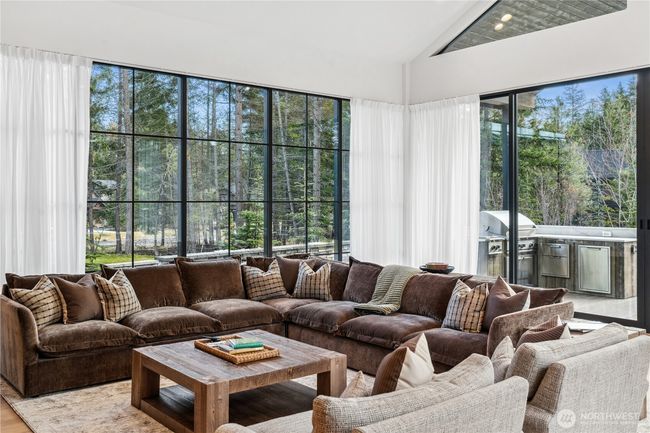 1501 Kokanee Loop, House other with 9 bedrooms, 7 bathrooms and 2 parking in Cle Elum WA | Image 8