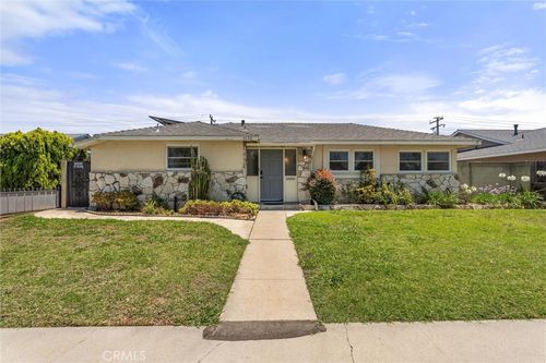 3170 N Los Coyotes Diagonal, Long Beach, CA, 90815 | Card Image