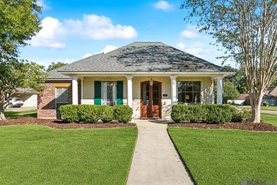 6574 Sandy Creek Ln, House other with 3 bedrooms, 2 bathrooms and null parking in Zachary LA | Image 1