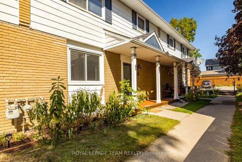 10-105 Parkinson St, Kemptville, ON, K0G1J0 | Card Image