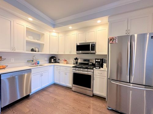 unit-4-371 Main St, Woburn, MA, 01801-5091 | Card Image