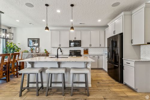 1531 W 300 N, Pleasant Grove, UT, 84062-3881 | Card Image