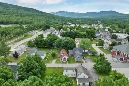 12 School St, Gorham, NH, 03581-1641 | Card Image