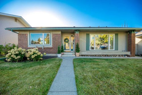12235 Lake Fraser Way Se, Calgary, AB, T2J3T2 | Card Image