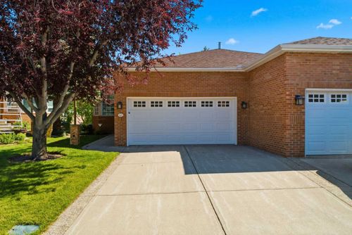 60 Prominence Pt Sw, Calgary, AB, T3H3E8 | Card Image