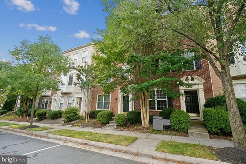 12912 Leatherwood Ln, WOODBRIDGE, VA, 22192-8301 | Card Image