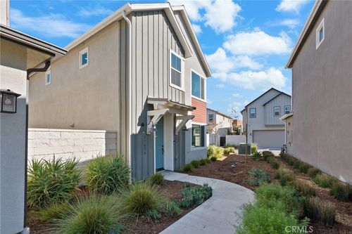 27004 Trail View Ln, Valencia, CA, 91381-2158 | Card Image