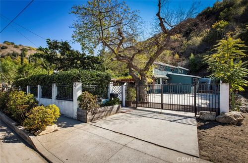 383 S Avenue 52, Highland Park, CA, 90042-4505 | Card Image